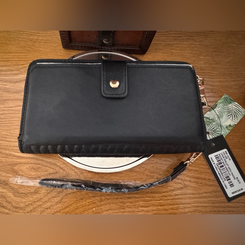 Badgley Mischka Black Wallet with Gold Accents - Picture 2 of 5